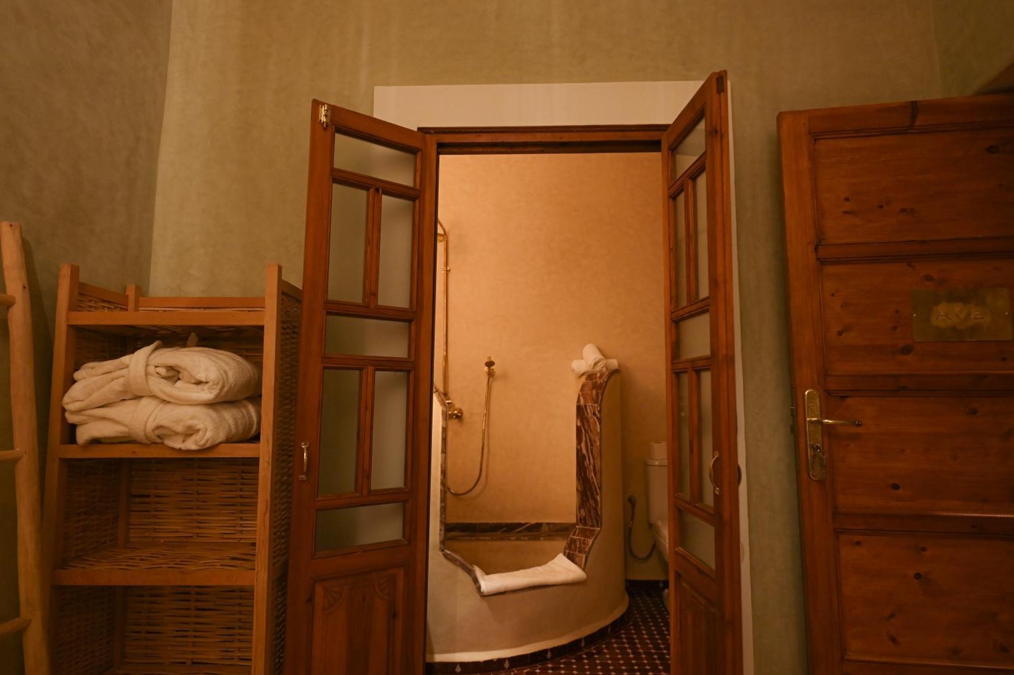 Riad Chez Henriette Marrakesh Exteriör bild